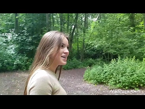 ❤️ Predložio sam Evelini da se poševimo na javnom mjestu! Rekla je da. Onda sam je pojebao u dupe i spermio u usta. Onda se napišala. ️❌ Super porno kod nas ️❤